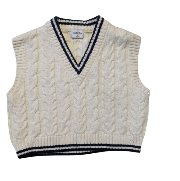 Aritzia Sunday Best Winston Sweater Vest XS White Navy Striped Cable Knit Crop - Picture 3 of 10